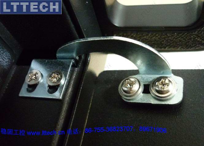经济实用型4u工控机箱LT450g机箱前门专利设计的门铰链更稳定更牢固操作维护设备时可临时放置些检测工具等